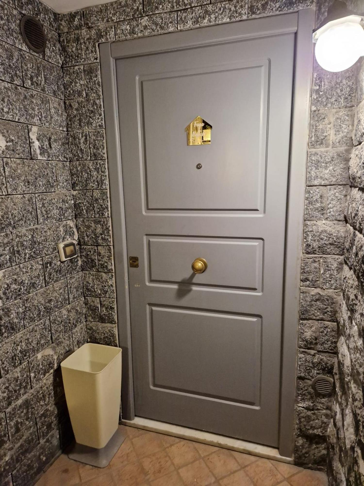 Fuga A Napoli Apartment Bagian luar foto